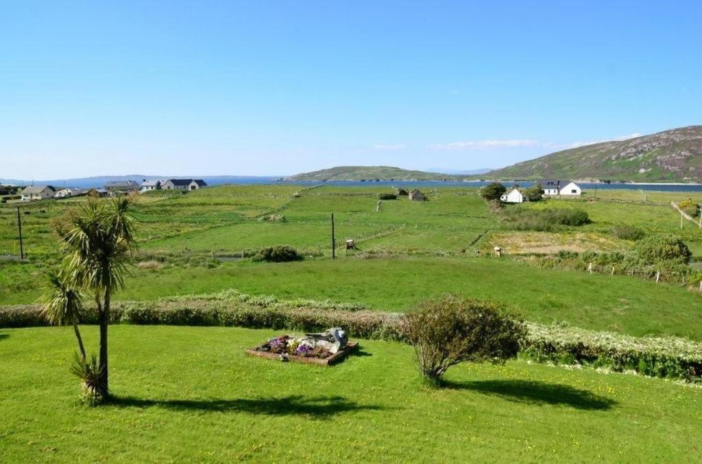 Decourcey'S Hazelbrook Farmhouse B&B Cleggan Exterior foto